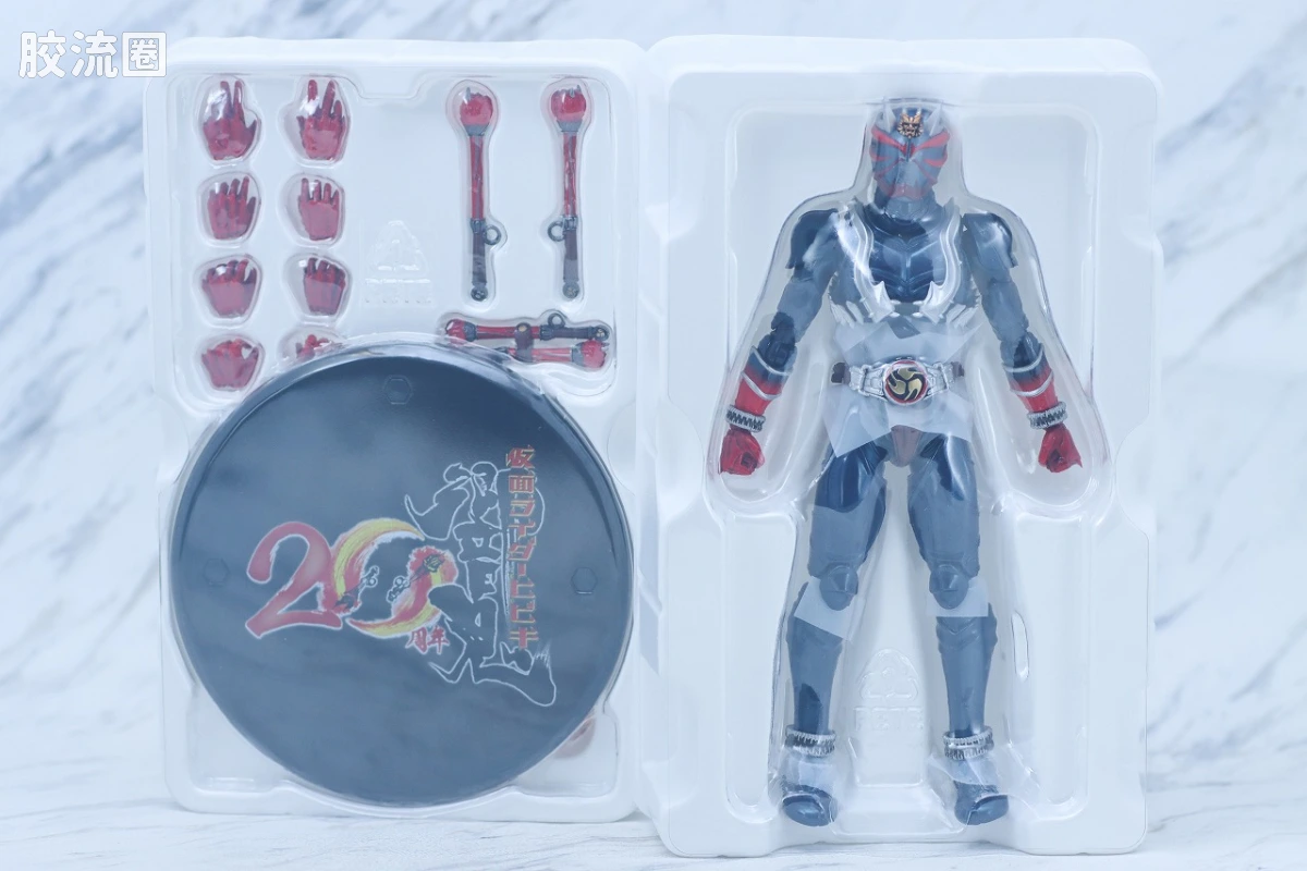SHF 真骨雕假面骑士系列 假面骑士响鬼 20th Anniversary Ver. - 图片